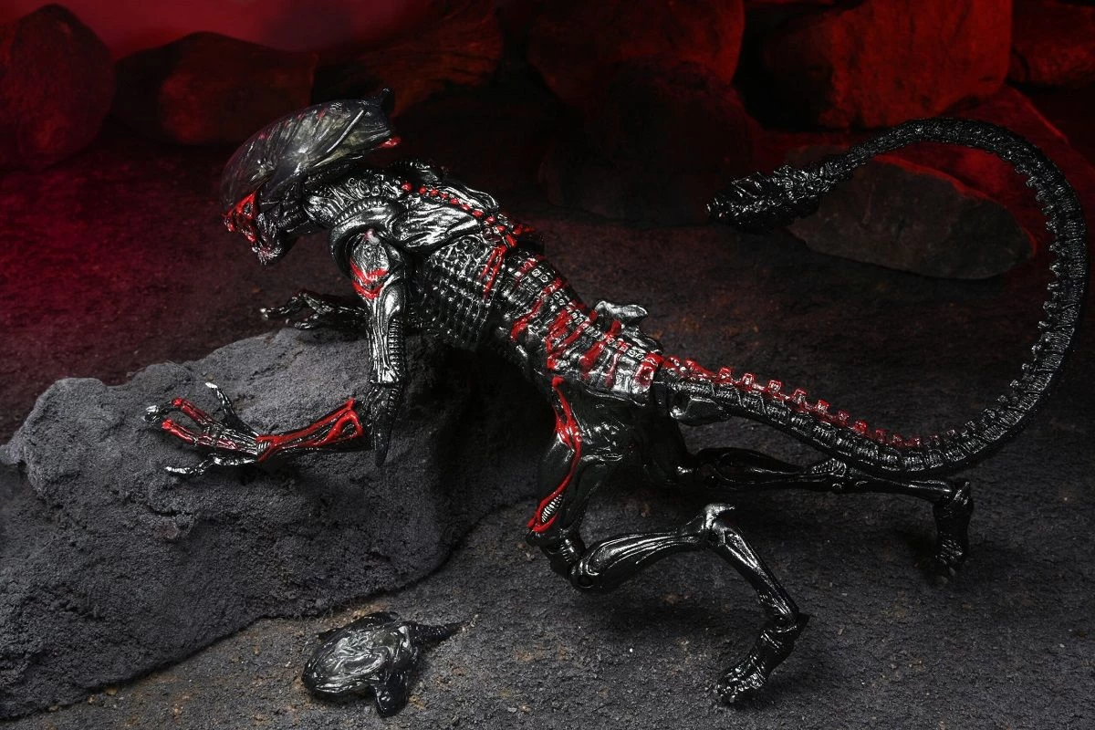 NECA Kenner Tribute Figur - Ultimate Night Cougar Alien 13 NECA Kenner Tribute Figur - Ultimate Night Cougar Alien – Bild 11