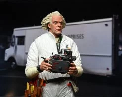 NECA Zurück In Die Zukunft - Doc Brown 1985 Ultimate Actionfigur -Puppenladen doc2 scaled 1