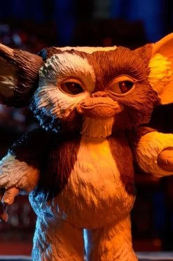 NECA Gremlins - Ultimate Gizmo Actionfigur 15 NECA Gremlins - Ultimate Gizmo Actionfigur -Puppenladen fc3421a3f63dd78360eaa3308637633ed682b4d51bf3ed96104d693373035c3a