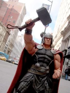 Diamond Select Marvel Select Mighty Thor Actionfigur -Puppenladen fig.71.656