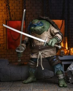 NECA Universal Monsters X TMNT - Ultimate Leonardo Als The Hunchback Figur 33 NECA Universal Monsters X TMNT - Ultimate Leonardo Als The Hunchback Figur -Puppenladen leo12 scaled 1