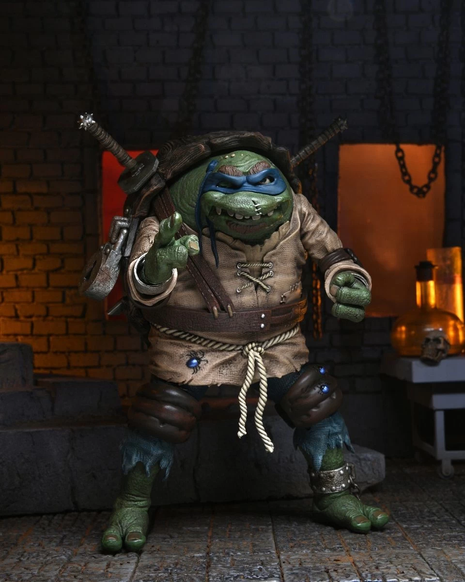 NECA Universal Monsters X TMNT - Ultimate Leonardo Als The Hunchback Figur 10 NECA Universal Monsters X TMNT - Ultimate Leonardo Als The Hunchback Figur – Bild 8