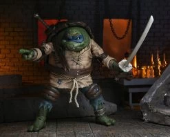 NECA Universal Monsters X TMNT - Ultimate Leonardo Als The Hunchback Figur 30 NECA Universal Monsters X TMNT - Ultimate Leonardo Als The Hunchback Figur -Puppenladen leo9 scaled 1