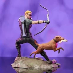 Diamond Select Marvel Gallery - Hawkeye Mit Lucky Dem Pizza-Dog - Statue -Puppenladen marvel hawkeye gallery 04 02563.1628723307