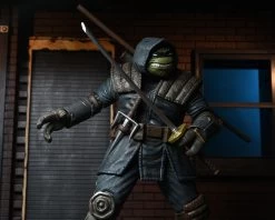 NECA Teenage Mutant Ninja Turtles - The Last Ronin (Armoured) Ultimate Figur 26 NECA Teenage Mutant Ninja Turtles - The Last Ronin (Armoured) Ultimate Figur -Puppenladen ronin4 scaled 1